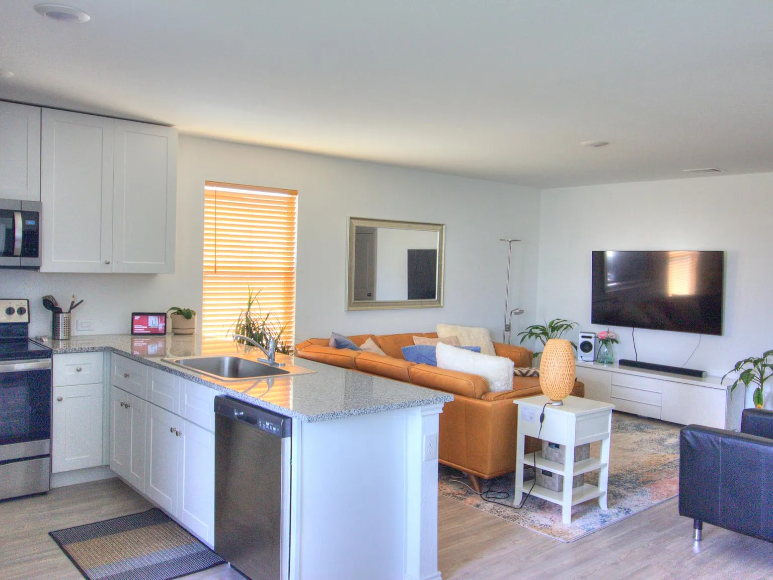3 bed, 1217 sqft, $1,510 — Photo 4