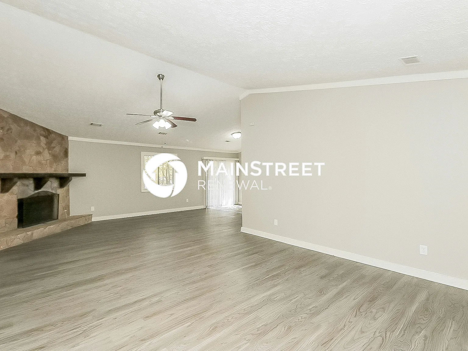 640 Post Oak Rd — Photo 4