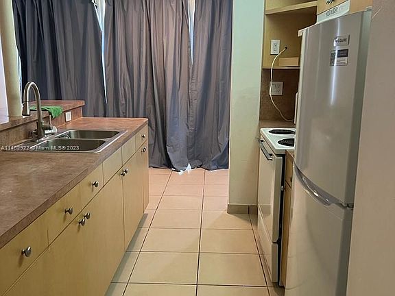 5th image of 210 172nd St APT 544