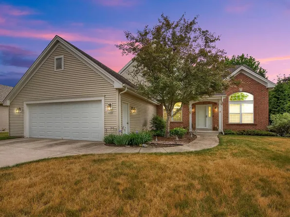 2905 Tanglewood DRIVE, Waukesha, WI 53189