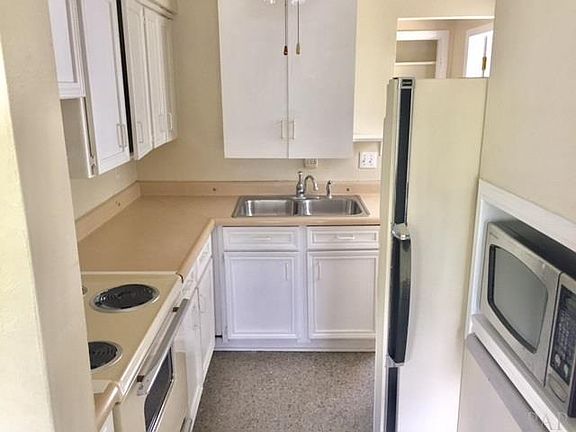 5th image of 611 Stonehenge Dr