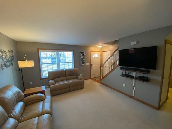 2nd image of 2705 Loveland Ave