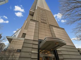 333 N Canal St APT 1408, Chicago, IL 60606