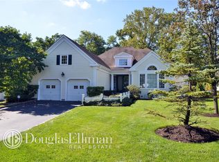 5 Claridge Cir, Manhasset, NY 11030