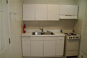 2nd image of 229 N Keech St APT 2