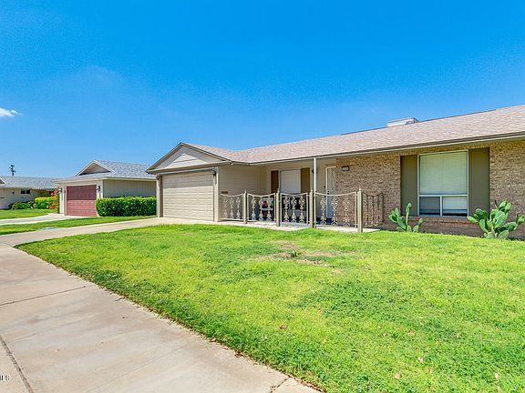 3rd image of 10640 W Roundelay Cir