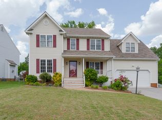 13831 Kentwood Forest Dr, Chester, VA 23831