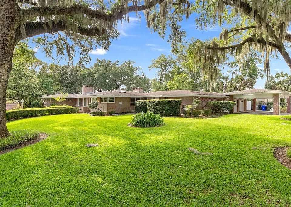 1st image of 206 Courtland Cir