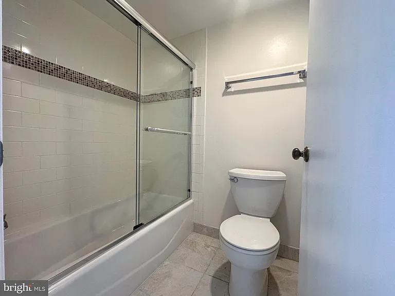 15107 Interlachen Dr #807 — Photo 13