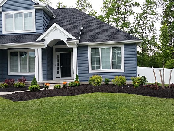 2nd image of 51 Burbank Dr