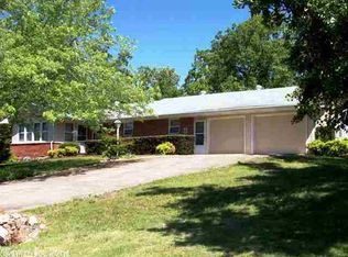 100 E Green Valley Dr, Horseshoe Bend, AR 72512