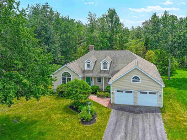 12 Wynmoor Drive, Scarborough, ME 04074