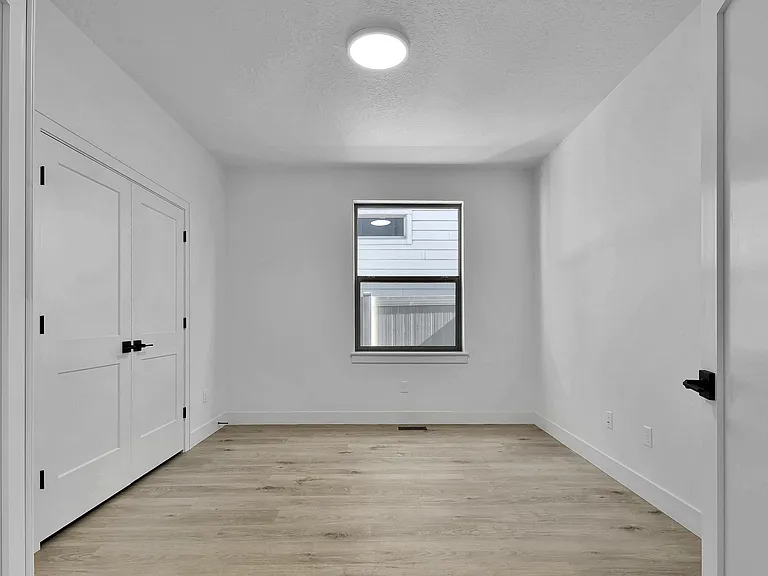 9725 W Snow Wolf Ln — Photo 10