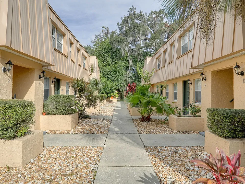 Aztec Apartments