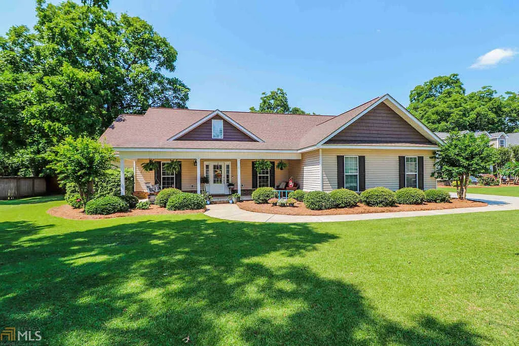 151 Lanier Loop photo 1