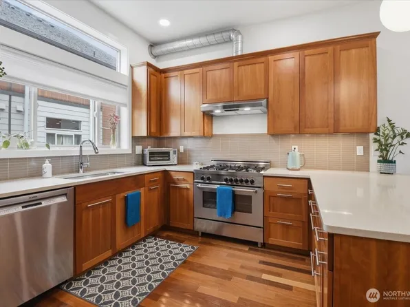4418 Meridian Avenue N #B, Seattle, WA 98103