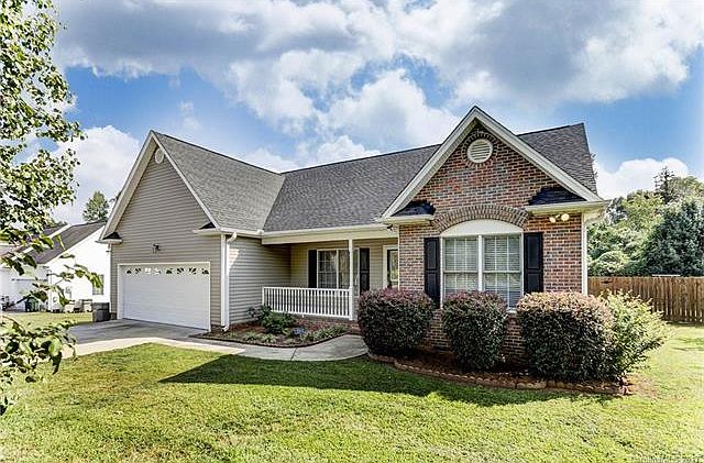 1st image of 3902 Graywood Dr
