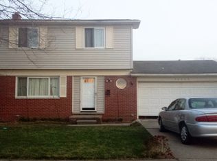 36665 Rolf St, Westland, MI 48186