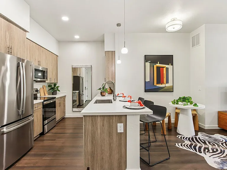 DC Heights Apartments — Photo 107