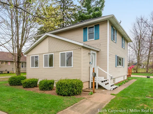 1107 N Michigan Ave, Hastings, MI 49058