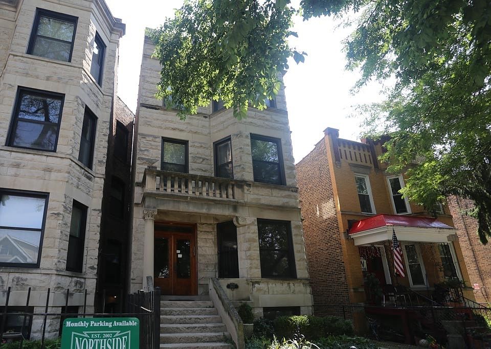 1st image of 3817 N Lakewood Ave #2