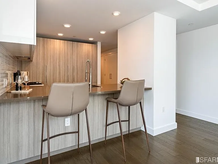 718 Long Bridge St #424 — Photo 11