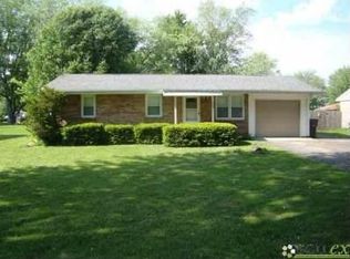 702 E North St, Westport, IN