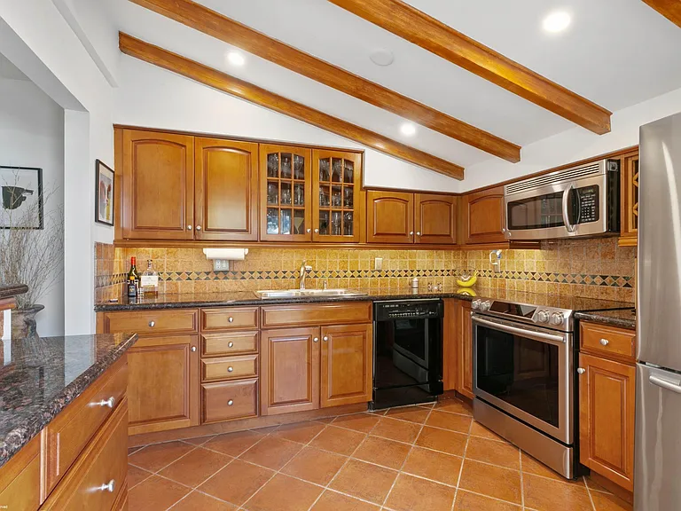 208 Sims Creek Dr — Photo 18