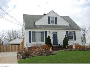 15520 Rockside Rd, Maple Heights, OH 44137