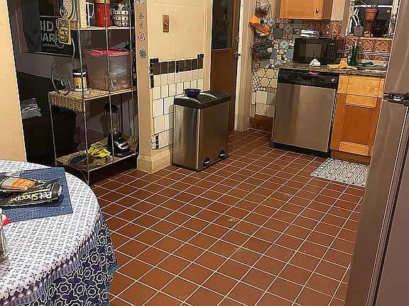 New quarry tile floor