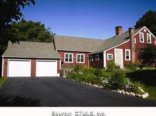 15 Coachman Pike, Ledyard, CT 06339