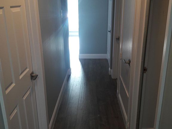 4th image of 1610 La Salle Ave