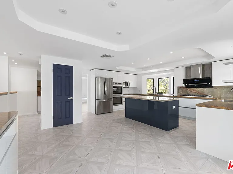 2937 Deep Canyon Dr — Photo 17