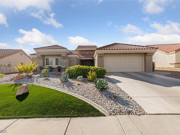 4th image of 8517 Bayland Dr