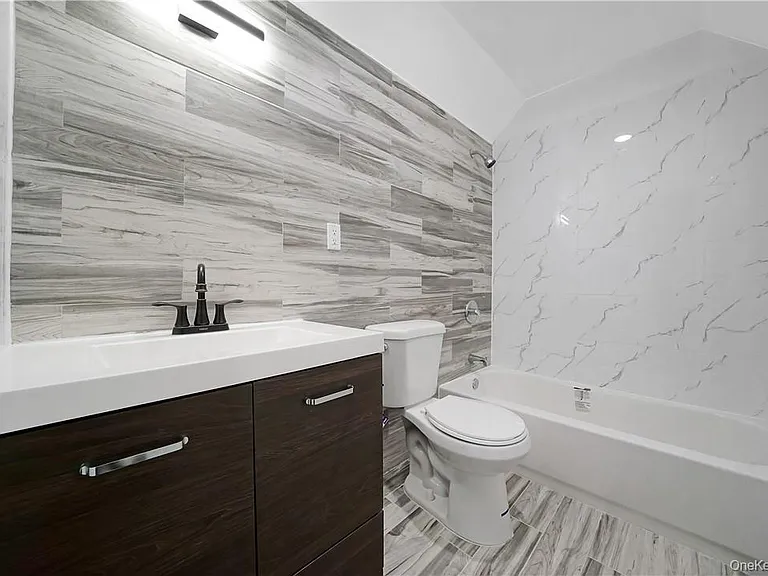 173 Washington St #2 — Photo 14