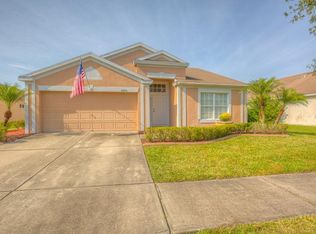 30803 Burleigh Dr, Zephyrhills, FL 33543