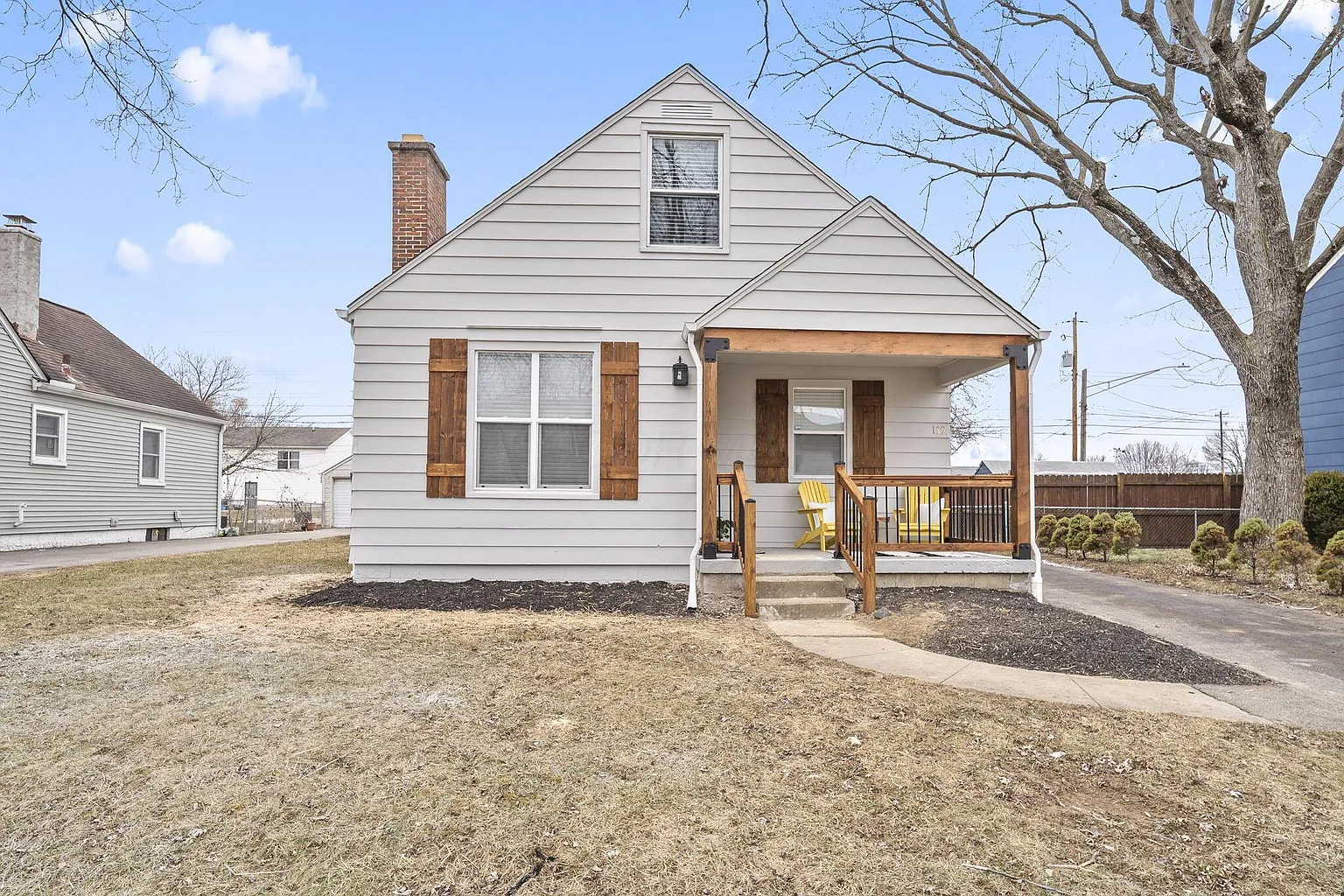 139 Demorest Ave photo 1