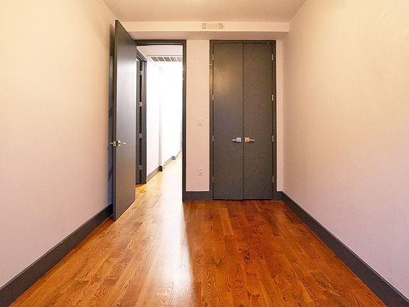 4th image of 174 Knickerbocker Ave Floor 3