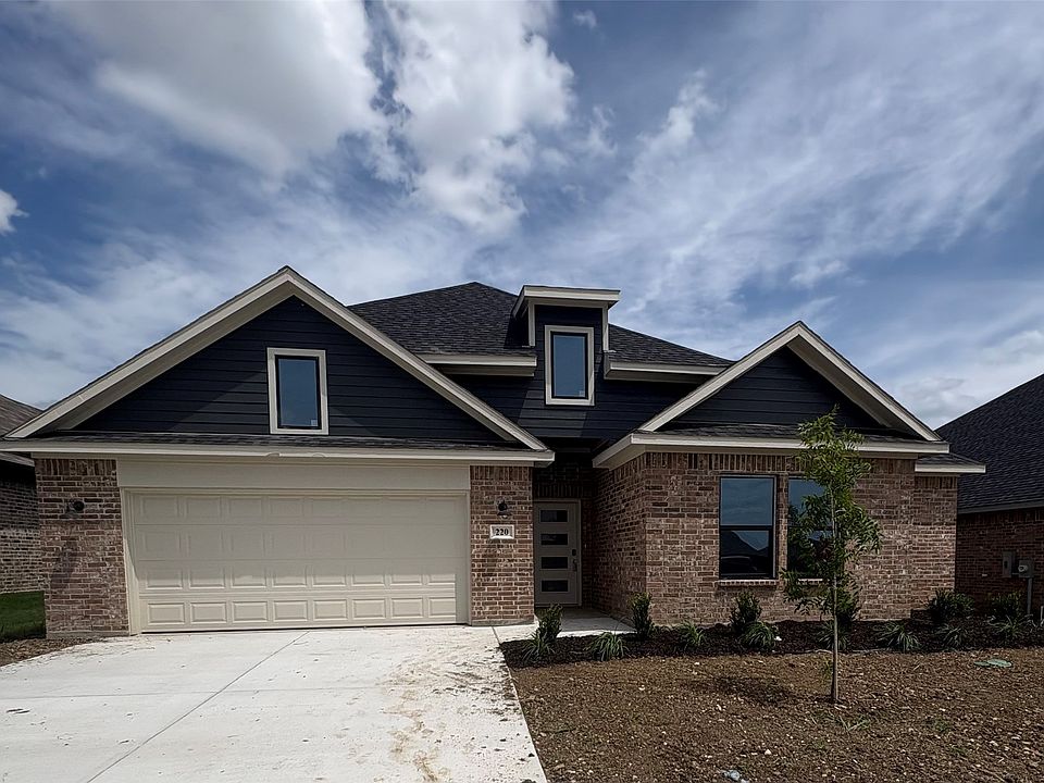 1st image of 220 Reliance Rd