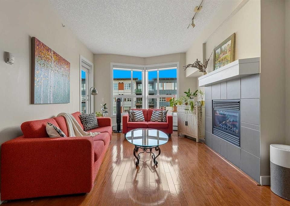 1st image of 2420 S 34th Ave SW #405