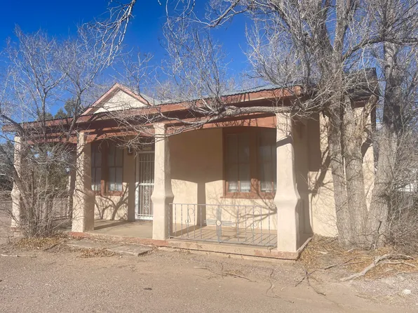 304 1st St, Magdalena, NM 87825