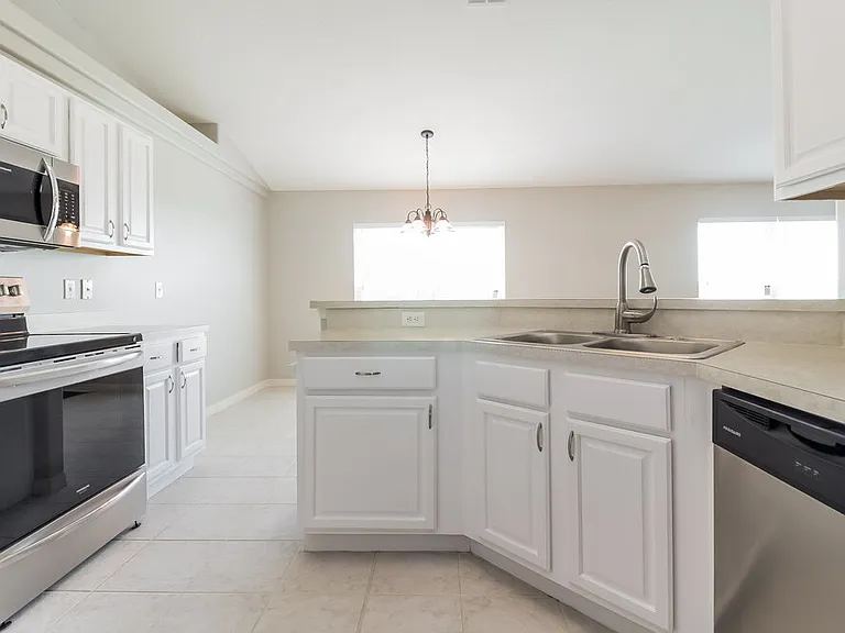 1625 Nightfall Dr — Photo 6