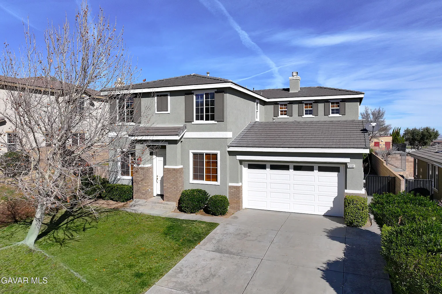5101 Meadowsweet Dr photo 1