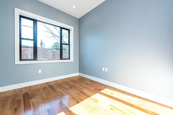 Rented by Nooklyn NYC LLC | media 60