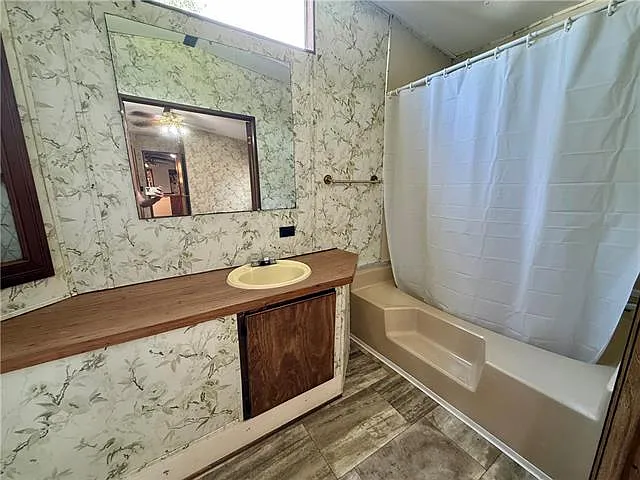 3 bed, 2.0 bath, 1260 sqft, $925 — Photo 4