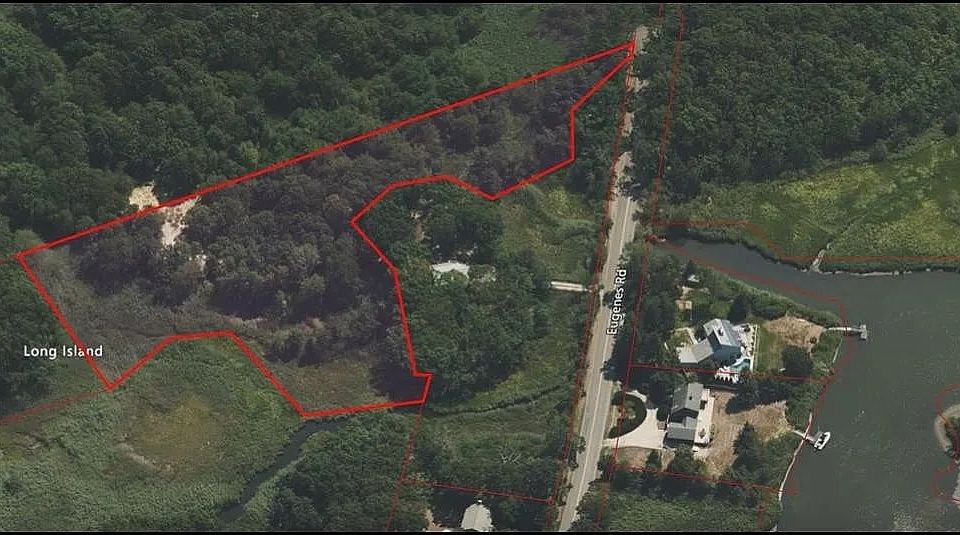 1st image of 1925 Eugenes Rd