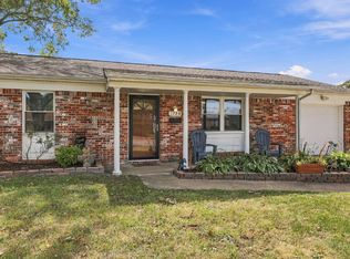3725 Forest Glen Rd, Virginia Beach, VA 23452