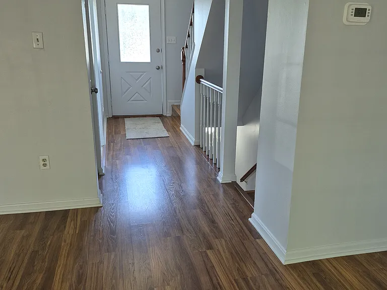8 Windersal Ln — Photo 3