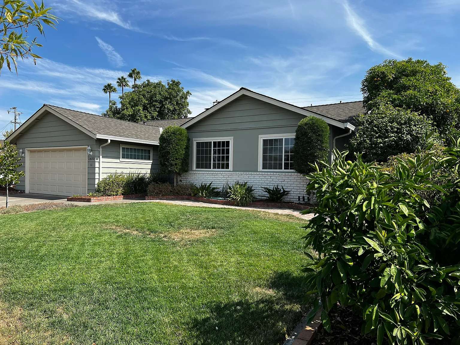 3 bed, 1478 sqft, $4,600 — Photo 2