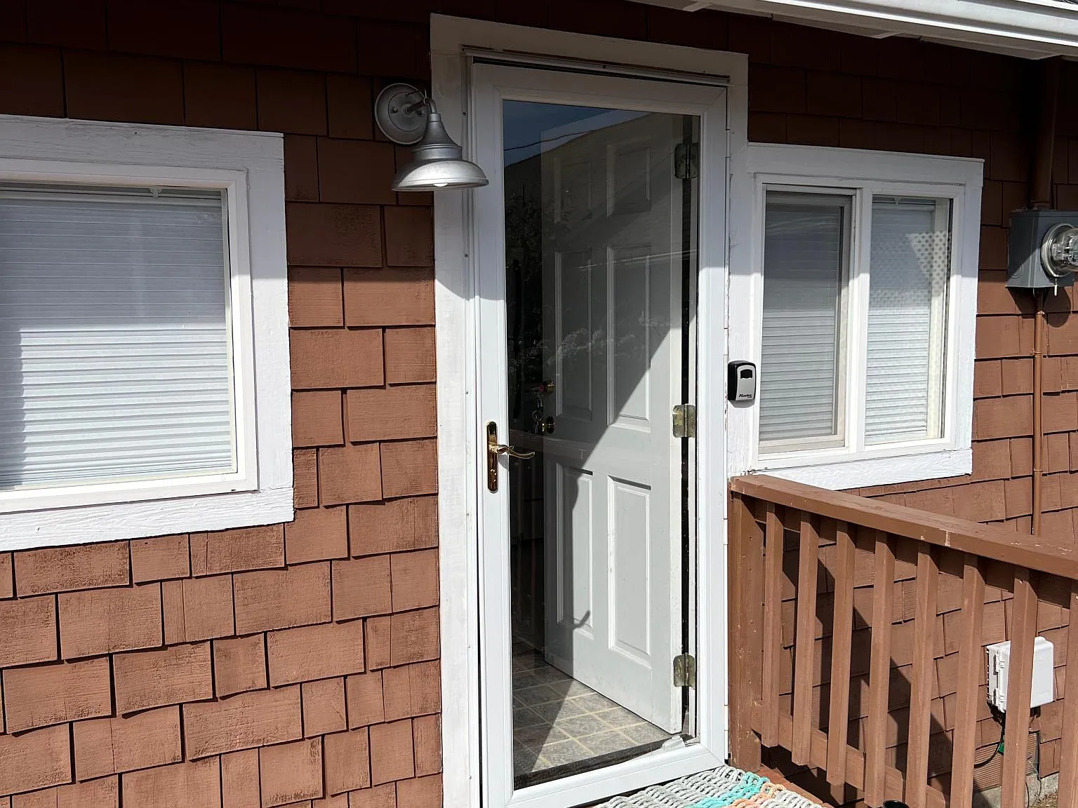 Studio, 300 sqft, $900 — Photo 3